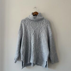 Aerie Light Gray Oversized Cable Knit Turtleneck Sweater Slouchy Fit Size Medium
